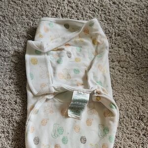 Disney 0-3M White Baby Swaddle with Winnie The Poo Print